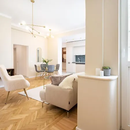 Old Town Bucharest, Luxury 2 Bedrooms Appartement Boekarest