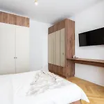 Old Town Bucharest, Luxury 2 Bedrooms * Бухарест