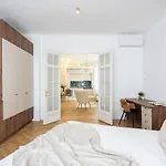Old Town Bucharest, Luxury 2 Bedrooms *