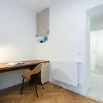 Old Town Bucharest, Luxury 2 Bedrooms Апартаменти Бухарест