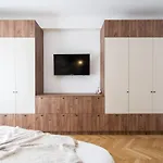 Old Town Bucharest, Luxury 2 Bedrooms