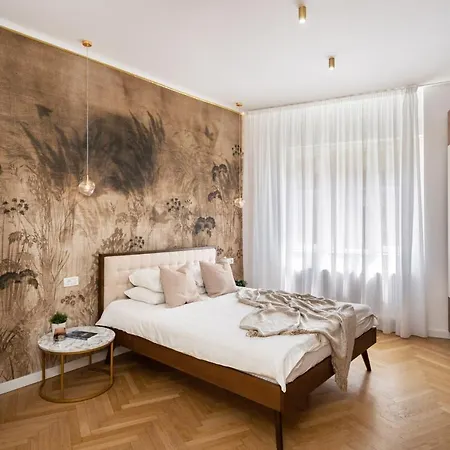 Old Town Bucharest, Luxury 2 Bedrooms Βουκουρέστι