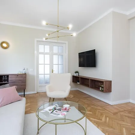 Old Town Bucharest, Luxury 2 Bedrooms 公寓 布加勒斯特