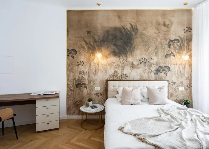Old Town Bucharest, Luxury 2 Bedrooms בוקרשט