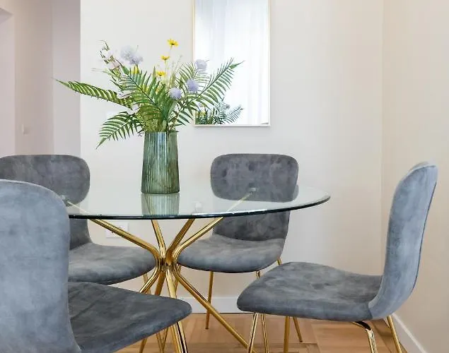 Old Town Bucharest, Luxury 2 Bedrooms * 부쿠레슈티