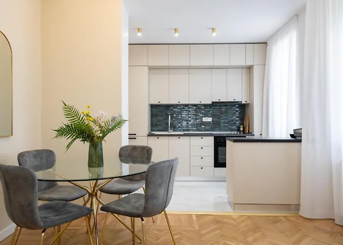 아파트 Old Town Bucharest, Luxury 2 Bedrooms