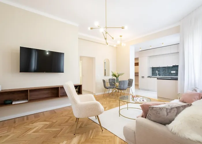 דירה Old Town Bucharest, Luxury 2 Bedrooms *