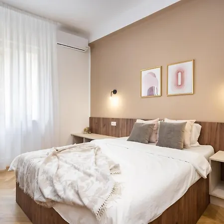 Old Town Bucharest, Luxury 2 Bedrooms * Bukarest